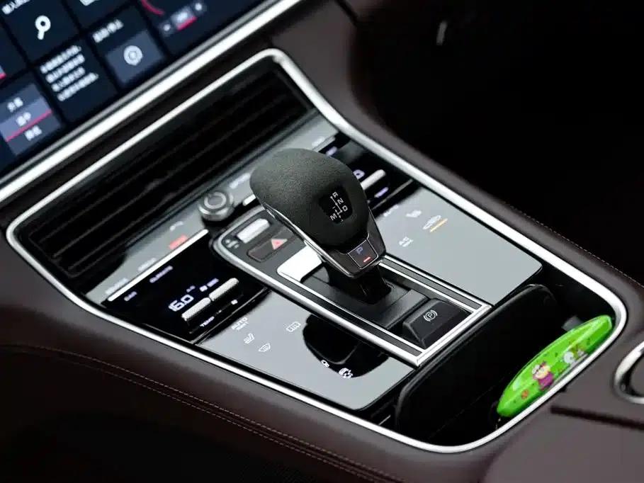 2017 Panamera Executive Long Wheelbase 3.0T — миниатюра 16