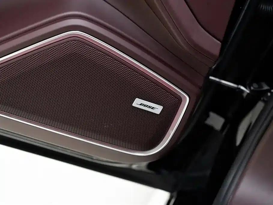 2017 Panamera Executive Long Wheelbase 3.0T — миниатюра 18
