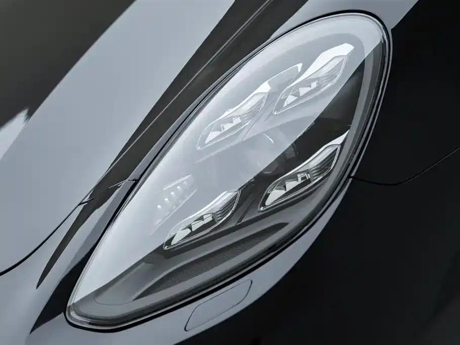 2017 Panamera Executive Long Wheelbase 3.0T — миниатюра 5