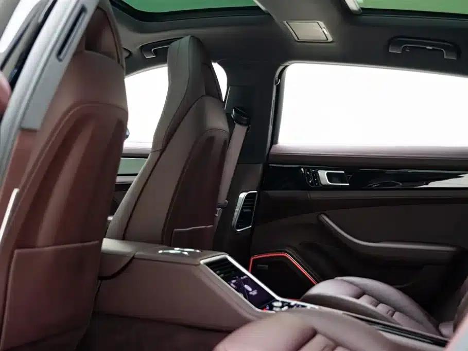 2017 Panamera Executive Long Wheelbase 3.0T — миниатюра 10