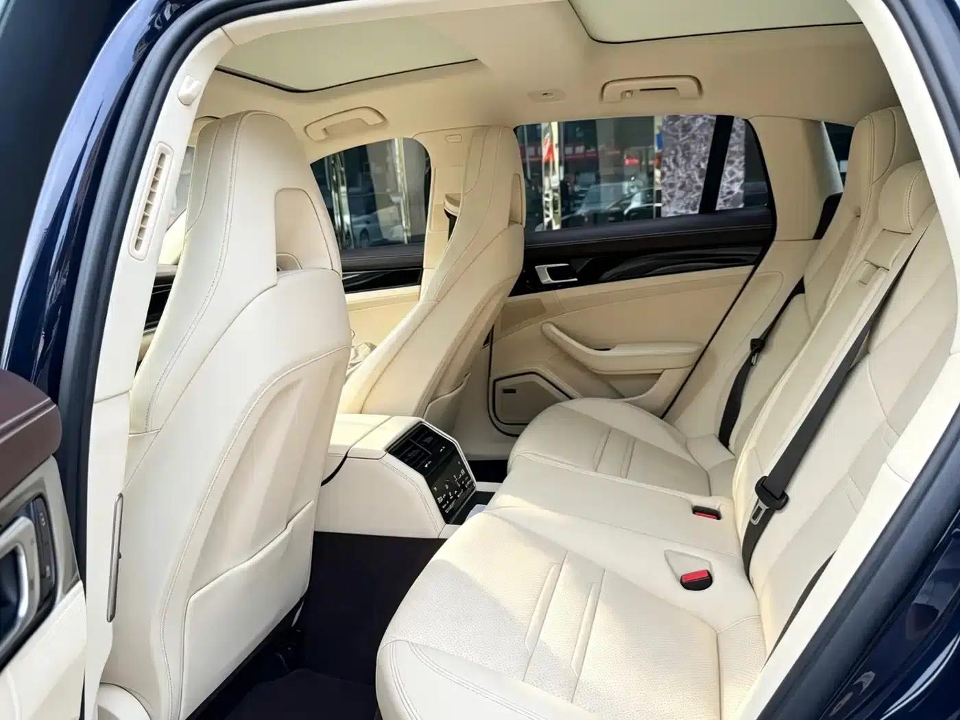 Panamera 2019 Panamera 4 Sport Turismo 2.9T — миниатюра 8