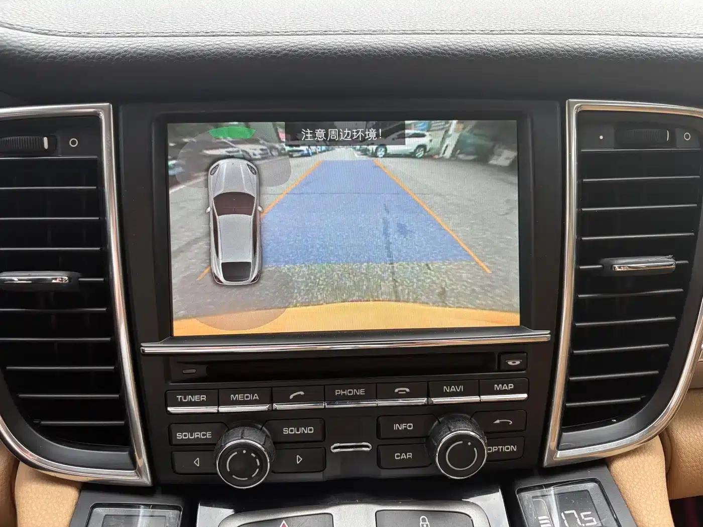 Panamera 2013 Panamera 4 Platinum Edition 3.6L — миниатюра 15