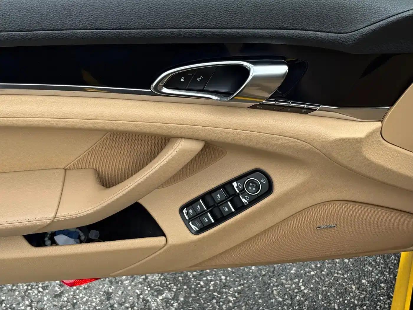 Panamera 2013 Panamera 4 Platinum Edition 3.6L — миниатюра 17