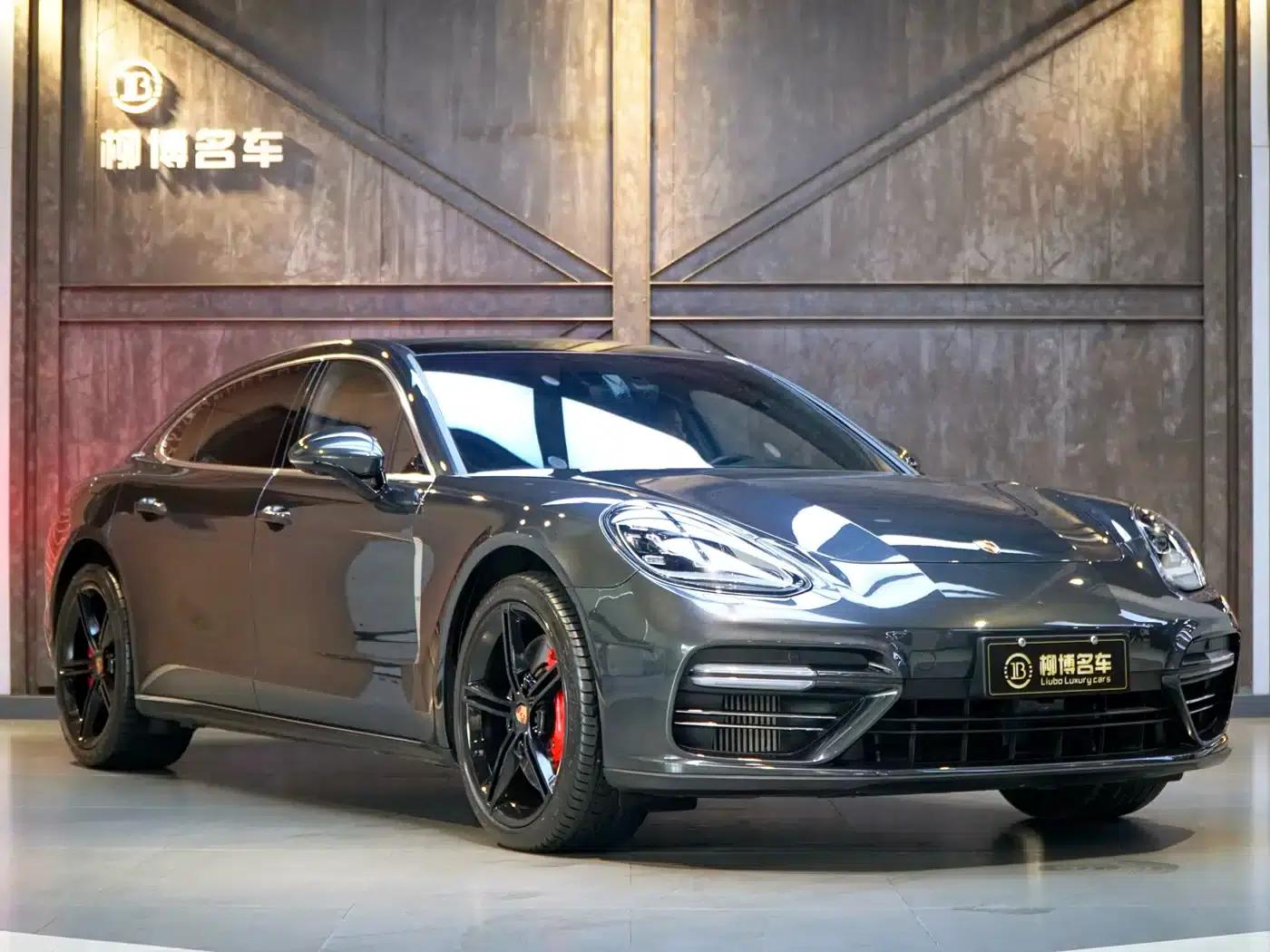 2017 Panamera Turbo Executive Long Wheelbase 4.0T — миниатюра 24