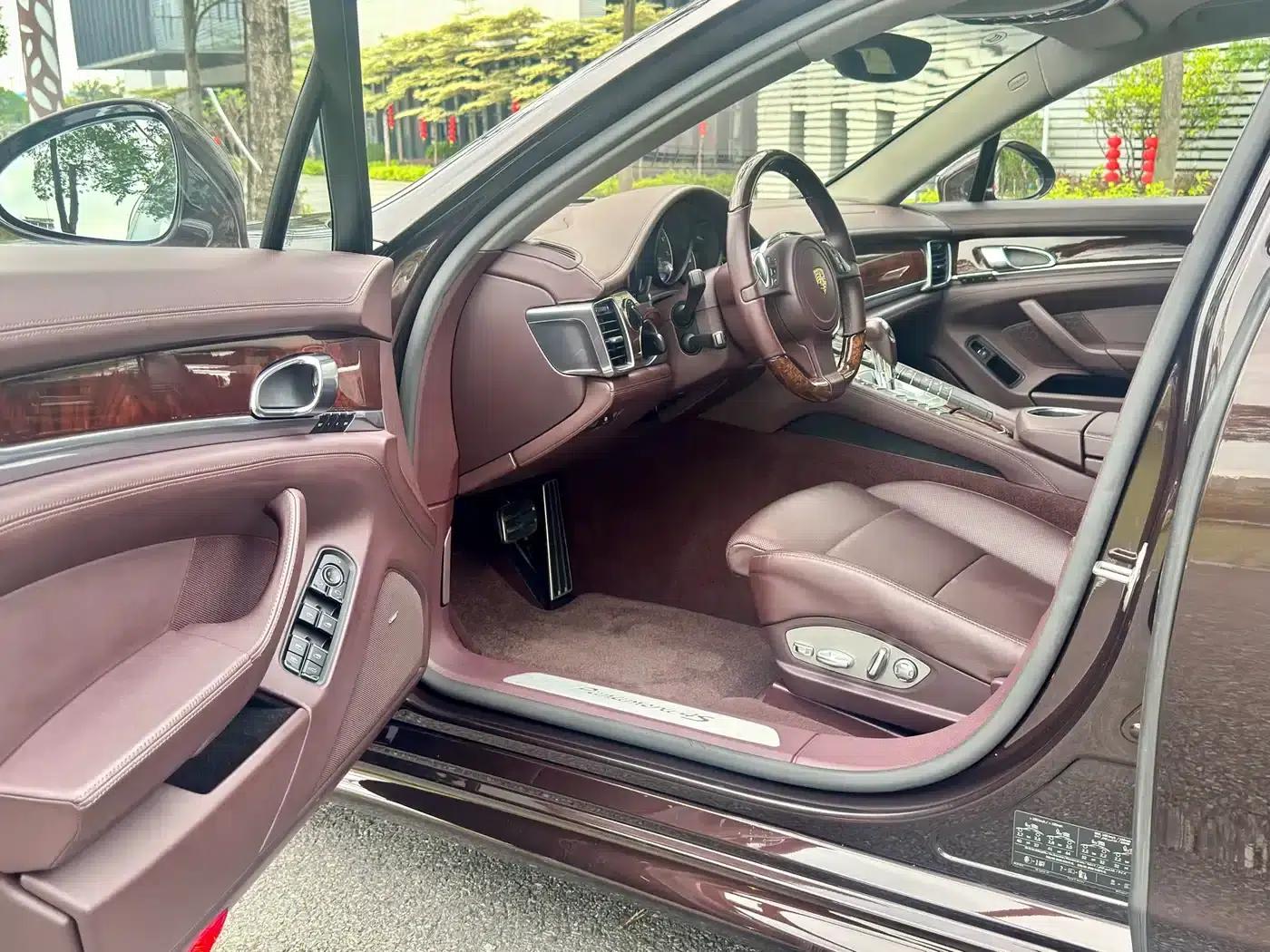 Panamera 2010 Panamera 4S 4.8L — миниатюра 5