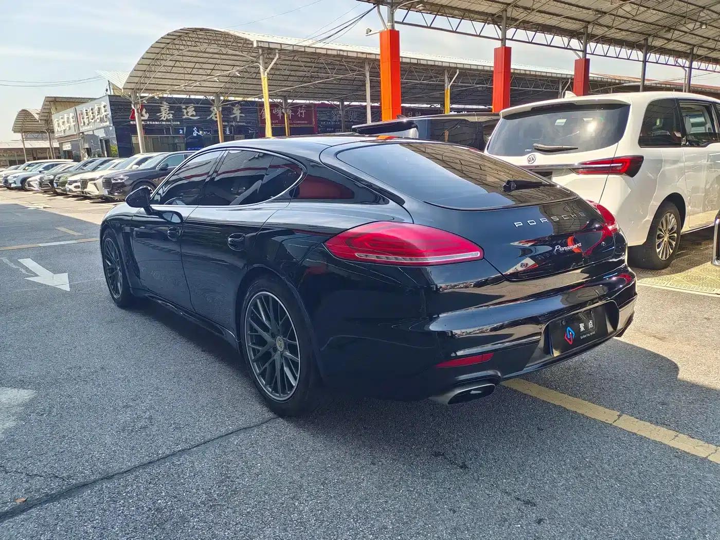 Panamera 2016 Panamera Edition 3.0T — миниатюра 6