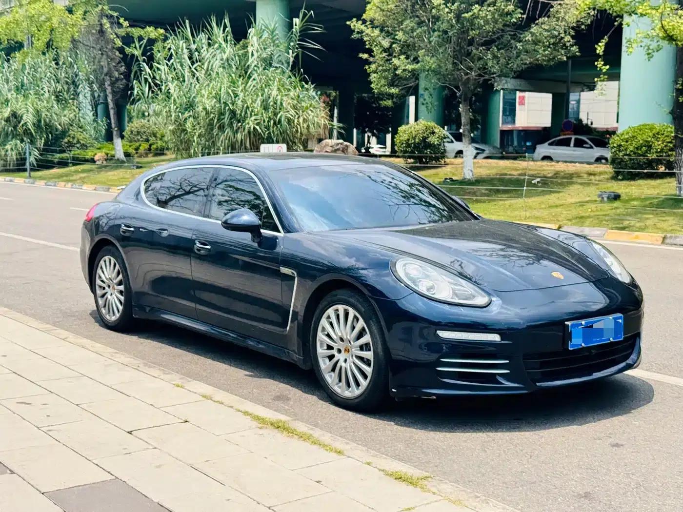Panamera 2016 Panamera Executive Edition 3.0T — миниатюра 3