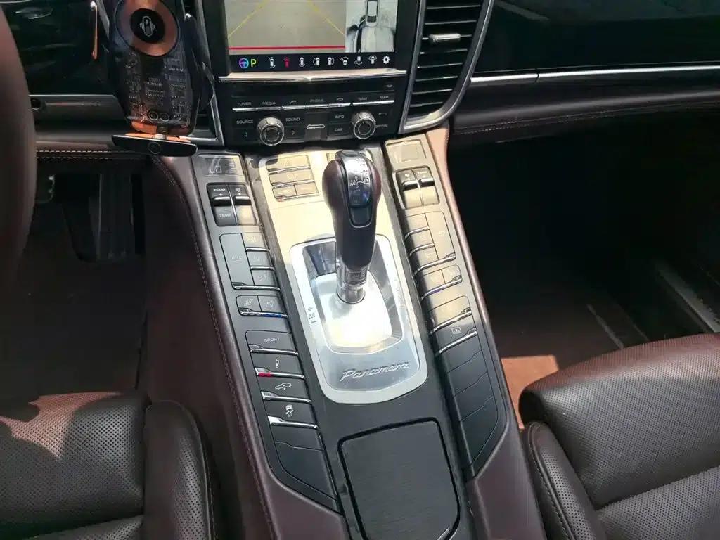 Panamera 2016 Panamera Edition 3.0T — миниатюра 15