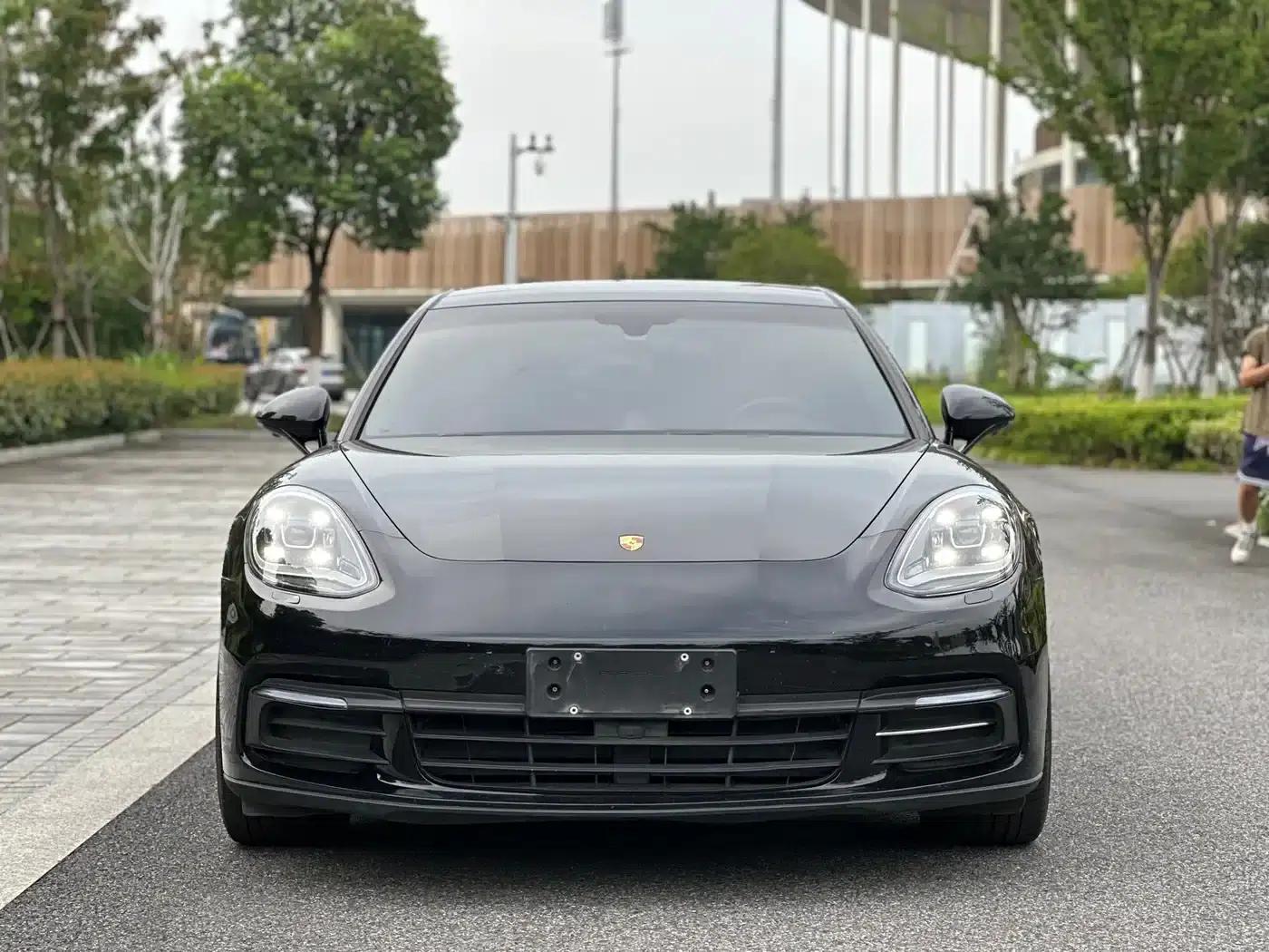 2017 Panamera 3.0T — миниатюра 2
