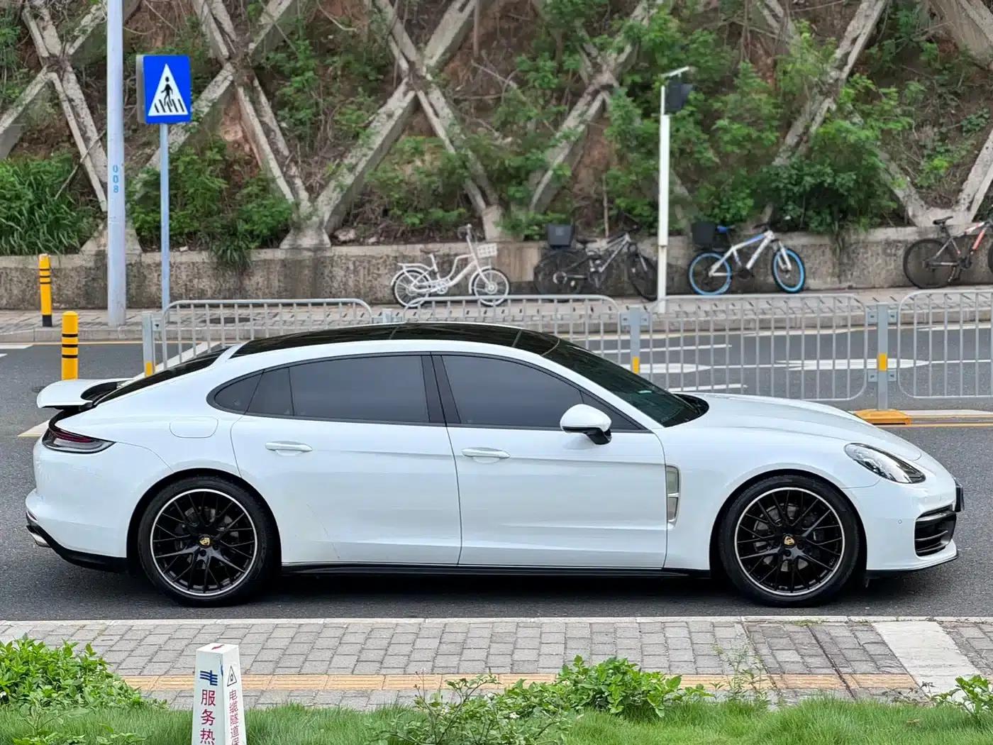 2022 Panamera Executive Long Wheelbase 2.9T — миниатюра 4