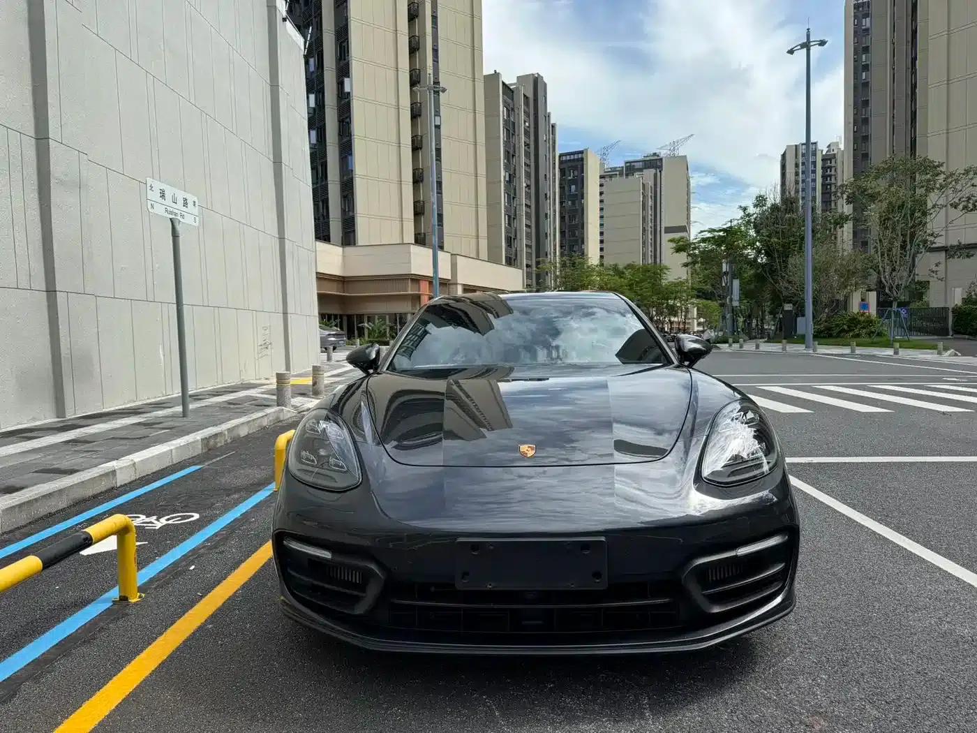2021 Panamera 4 Executive Long Wheelbase 2.9T — миниатюра 1