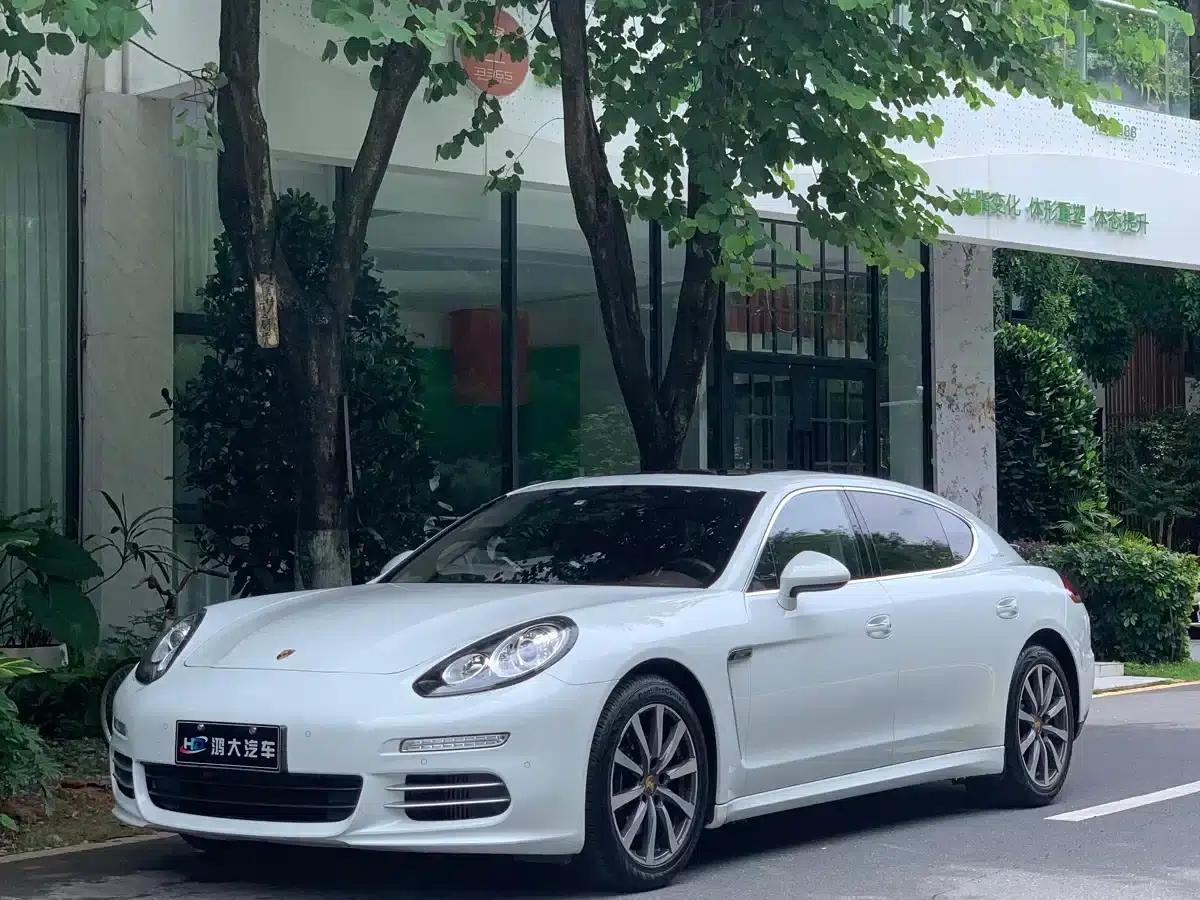 Panamera 2016 Panamera 4 Executive Edition 3.0T — миниатюра 1