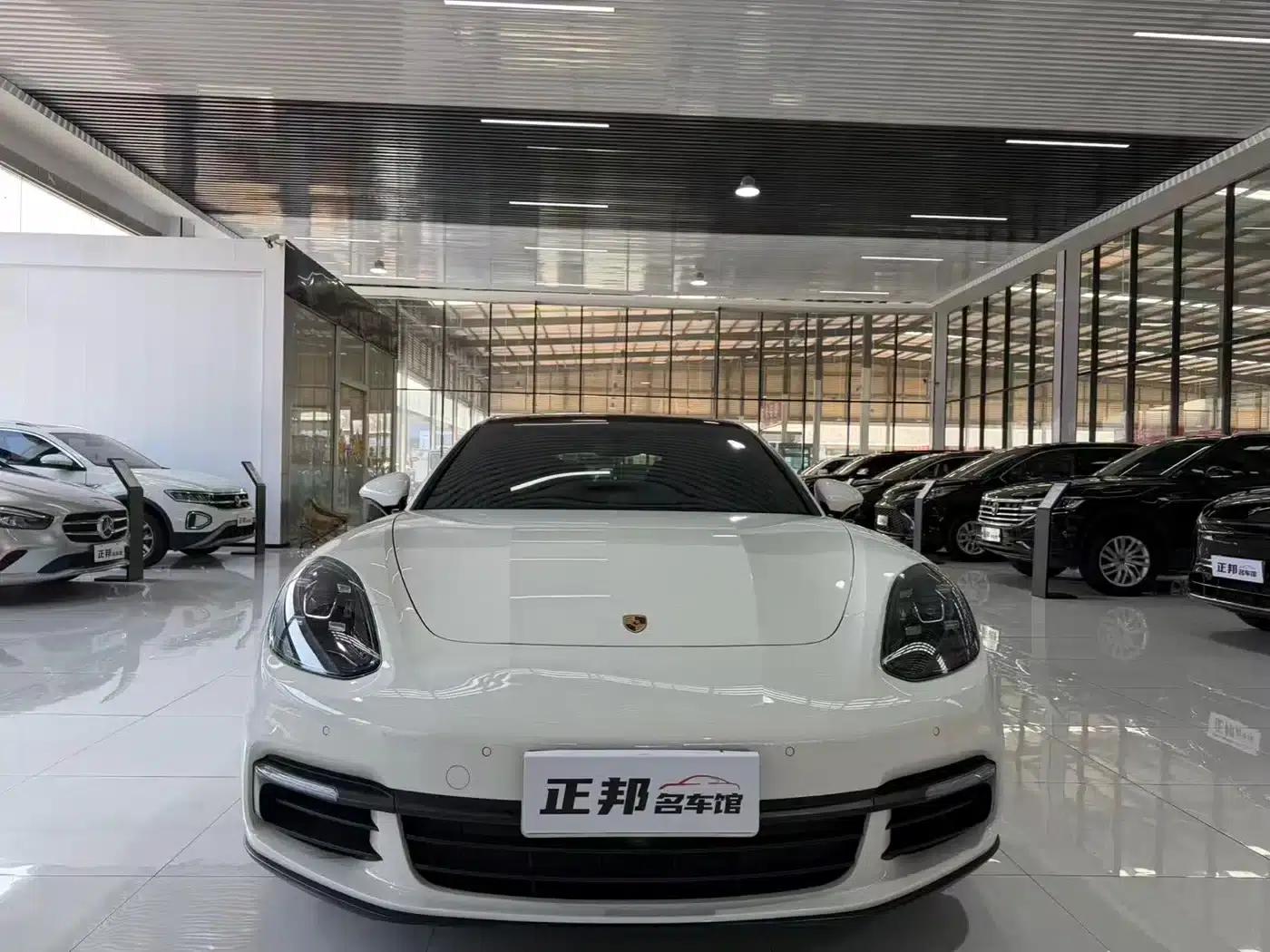 2017 Panamera 3.0T — миниатюра 2