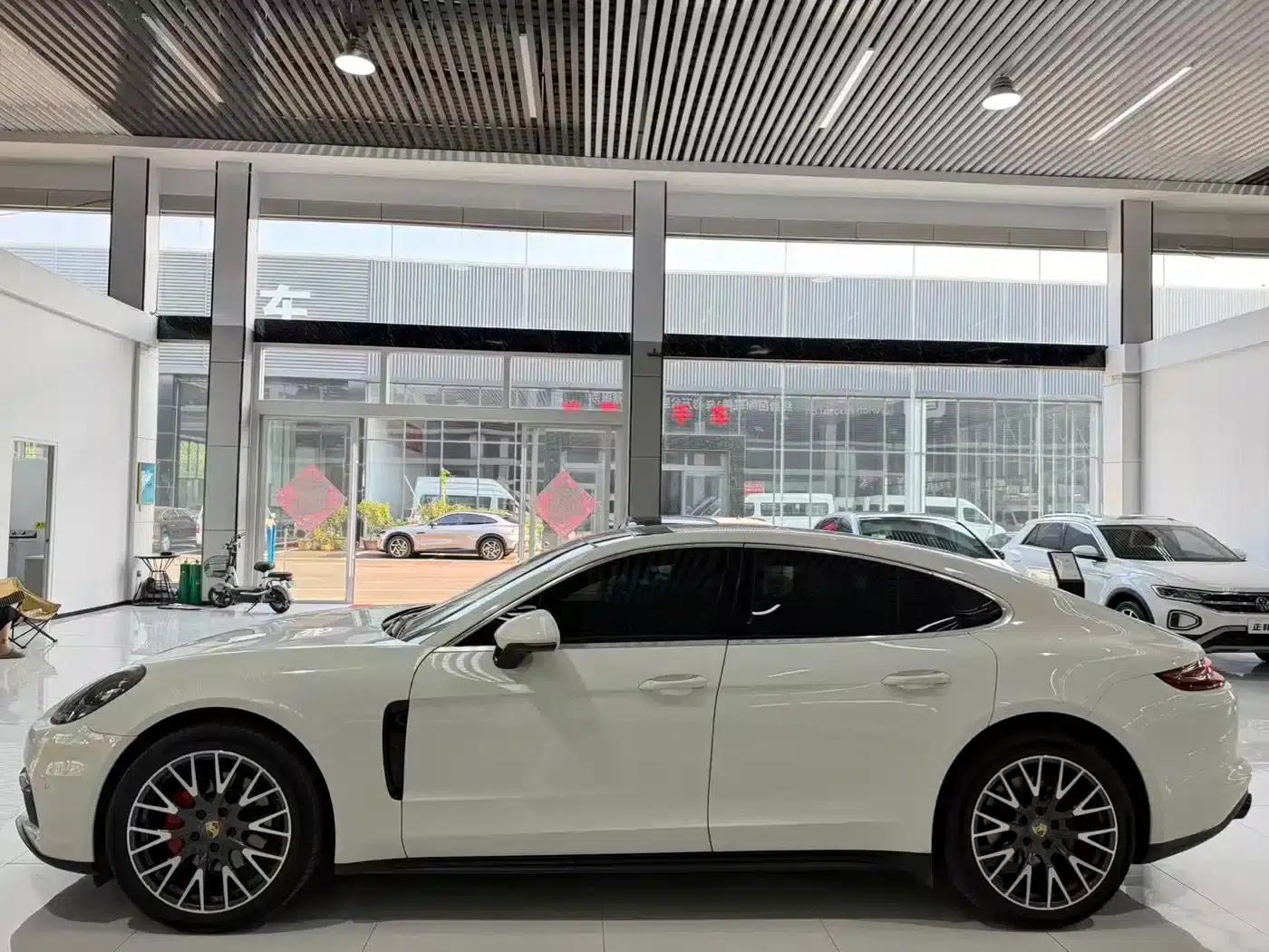 2017 Panamera 3.0T — миниатюра 3