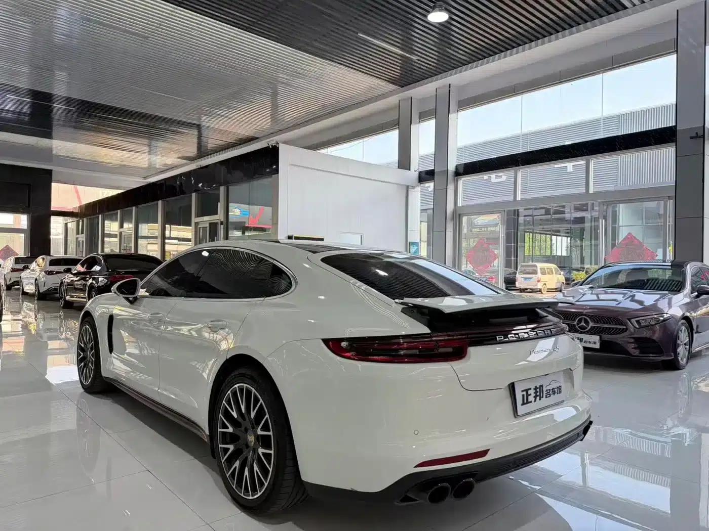2017 Panamera 3.0T — миниатюра 5