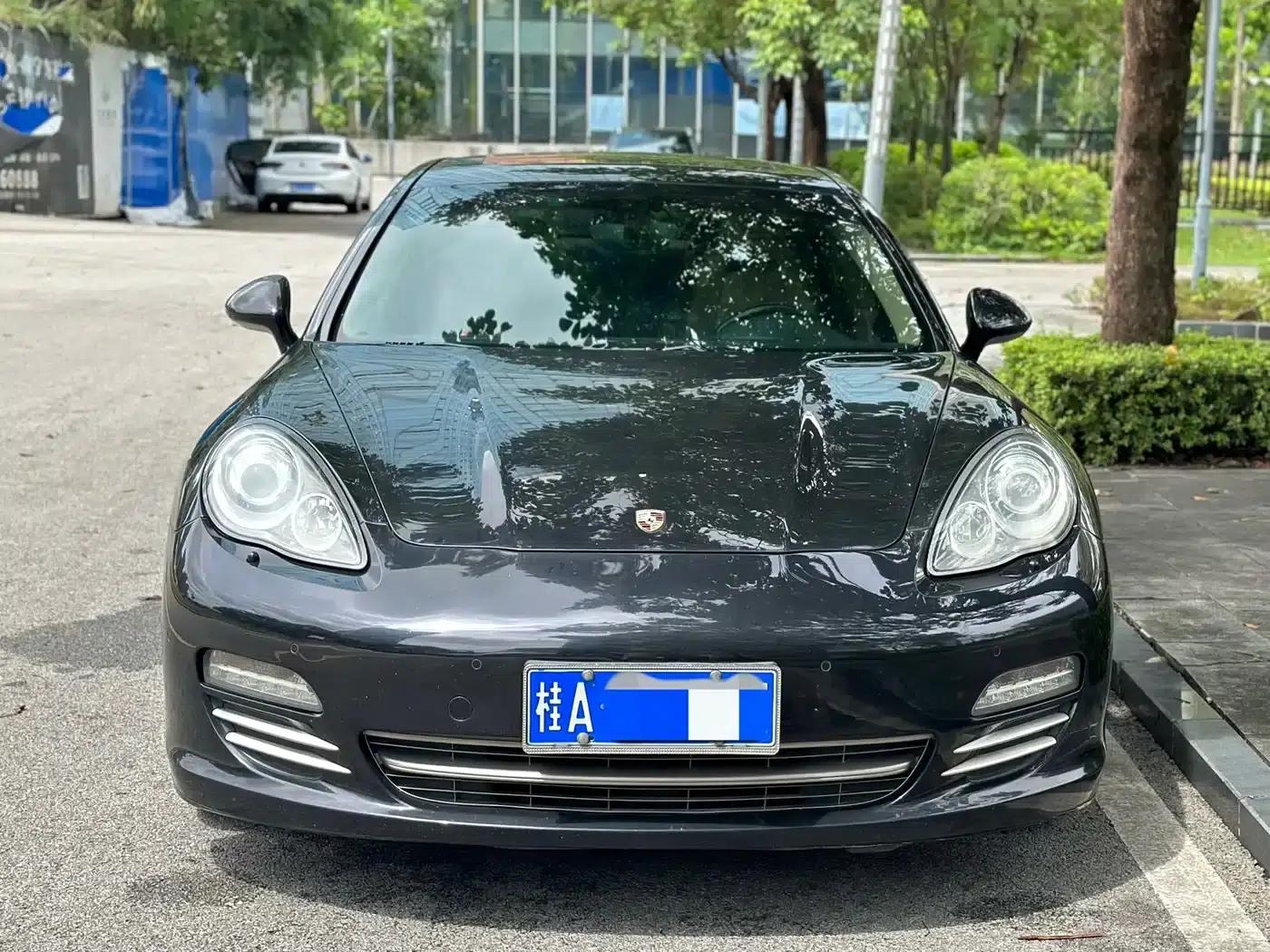 Panamera 2013 Panamera Platinum Edition 3.6L — миниатюра 2