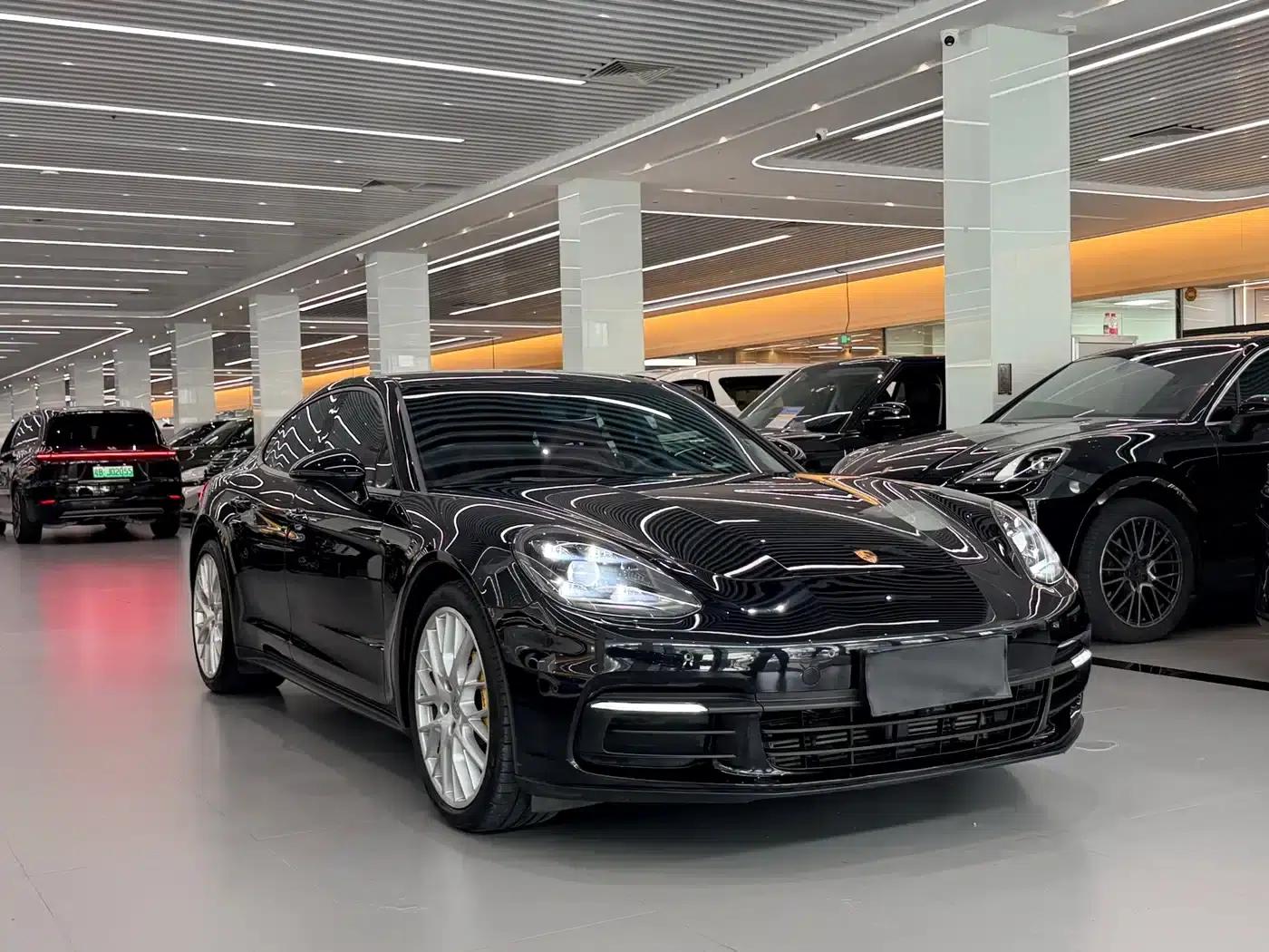 2017 Panamera 3.0T — миниатюра 3