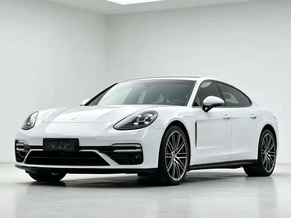 2017 Panamera Executive Long Wheelbase 3.0T — миниатюра 1