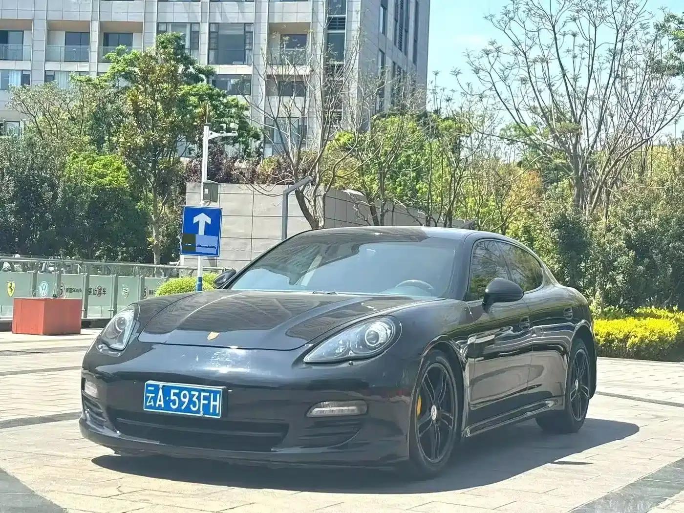 Panamera 2010 Panamera 4 3.6L — миниатюра 1