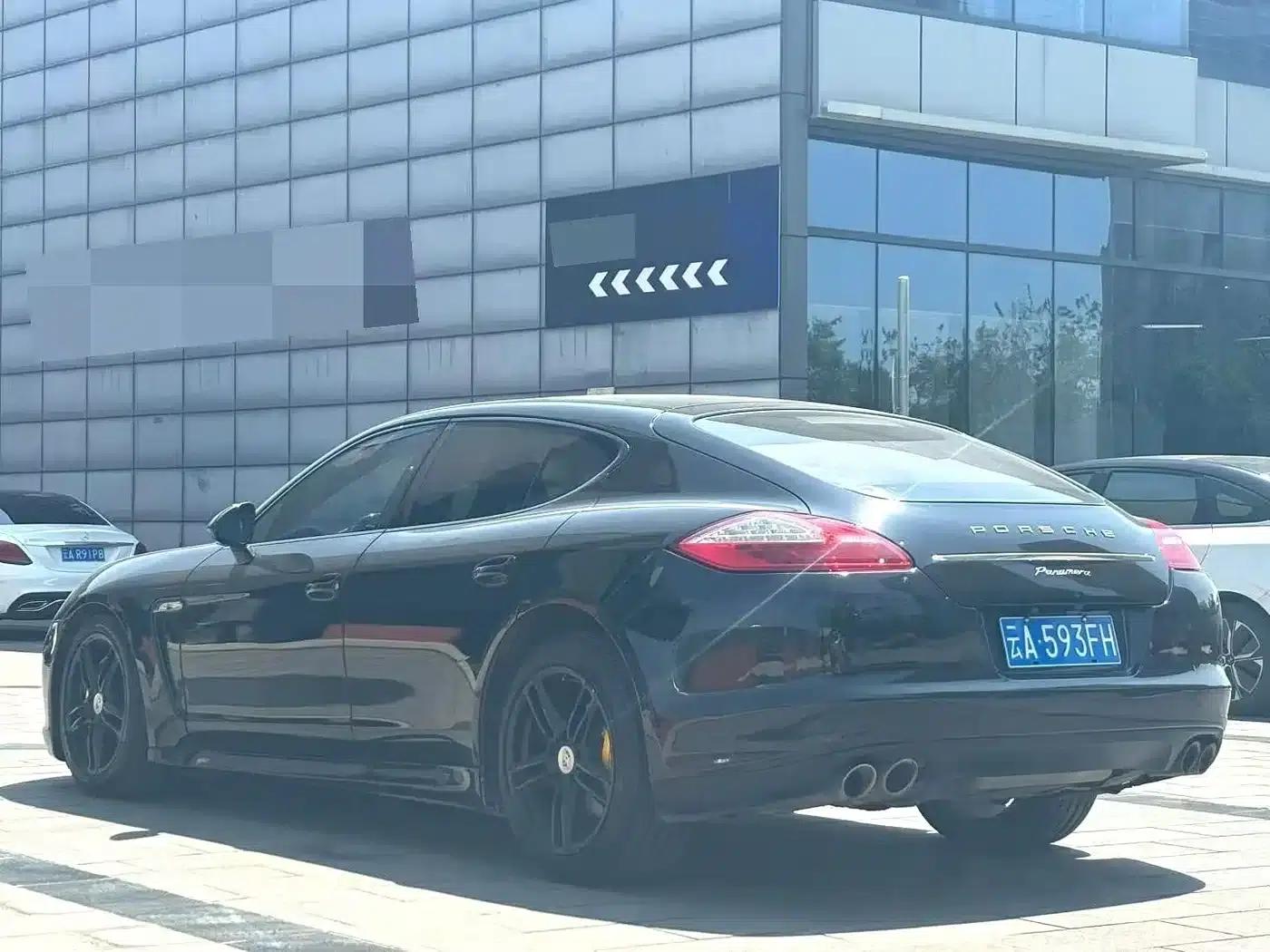 Panamera 2010 Panamera 4 3.6L — миниатюра 7