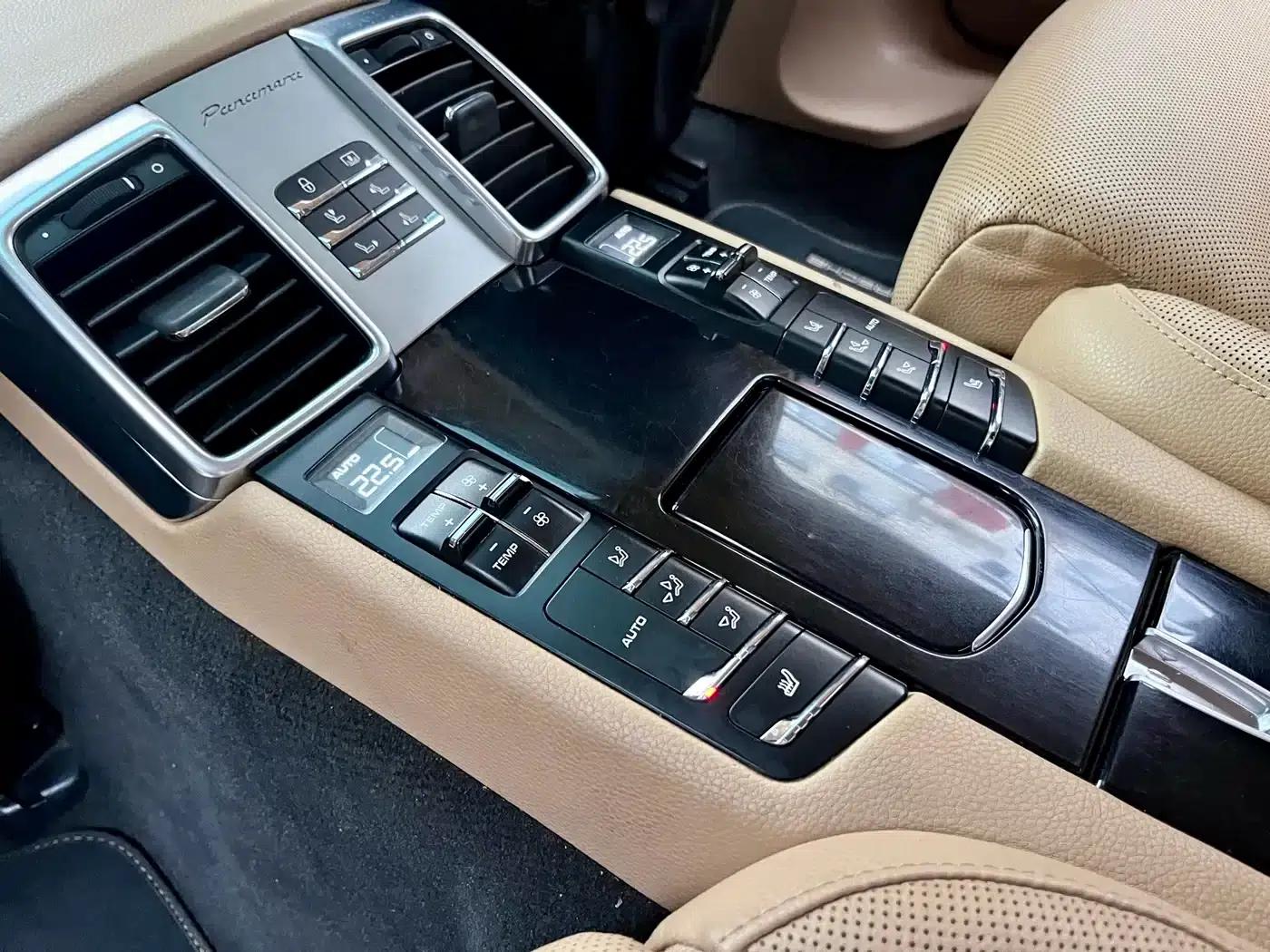 Panamera 2016 Panamera Edition 3.0T — миниатюра 15