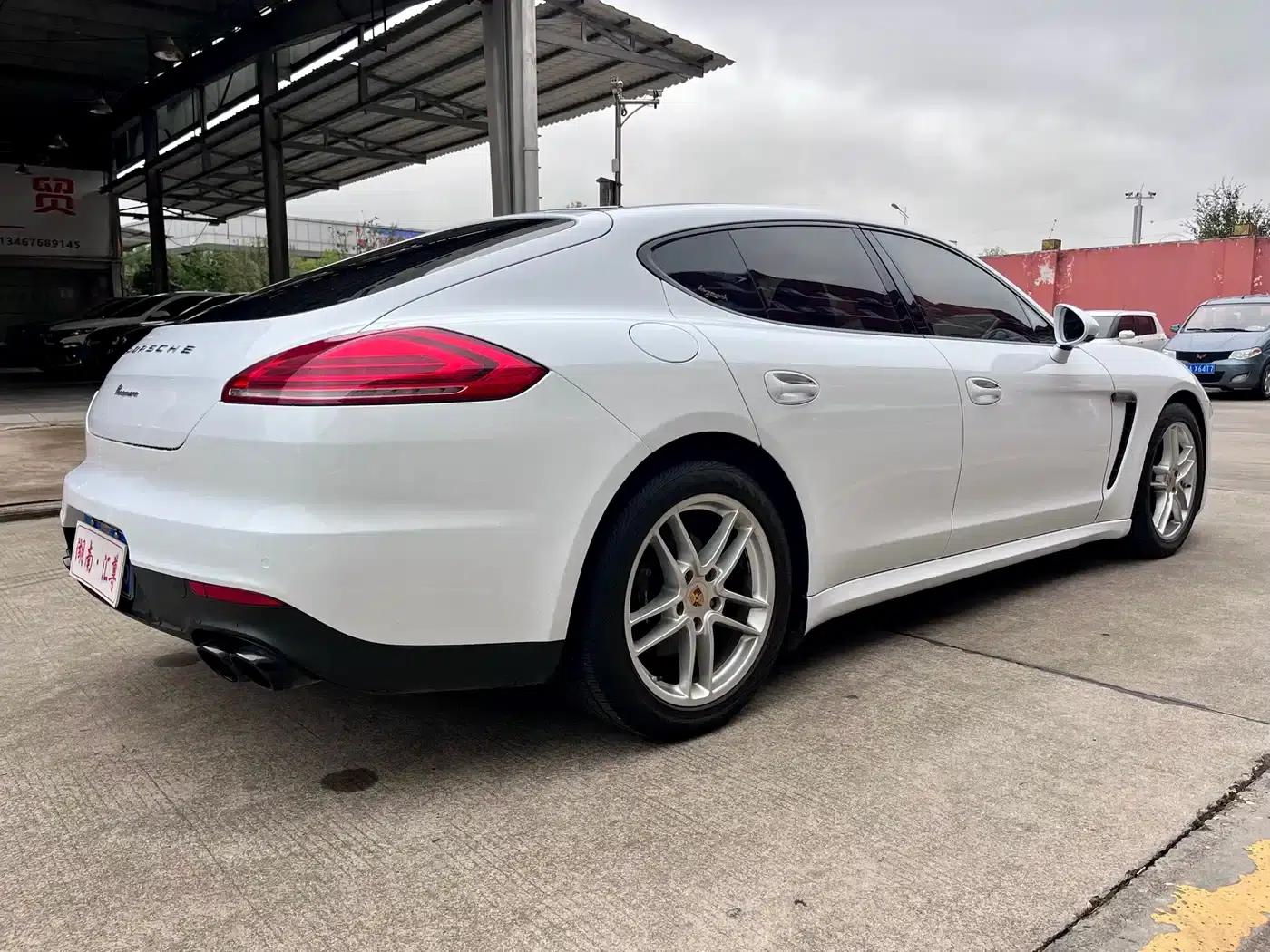 Panamera 2016 Panamera Edition 3.0T — миниатюра 20