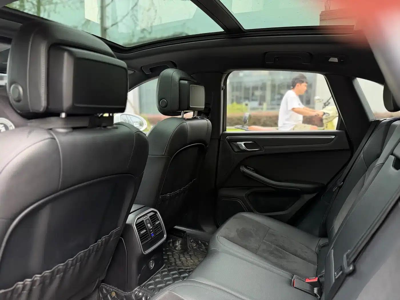 2018 Macan 2.0T — миниатюра 11