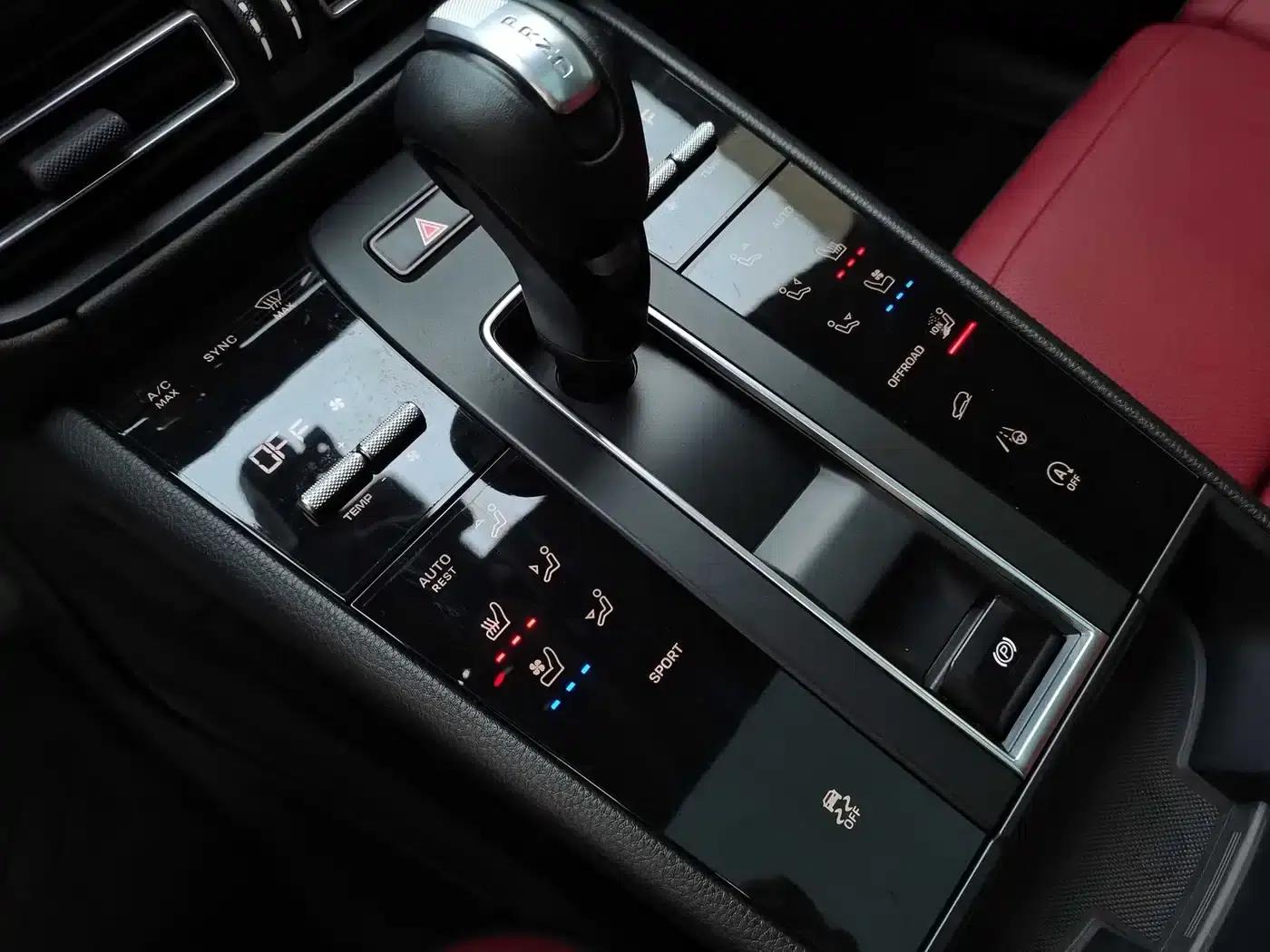 2022 Macan 2.0T — миниатюра 16