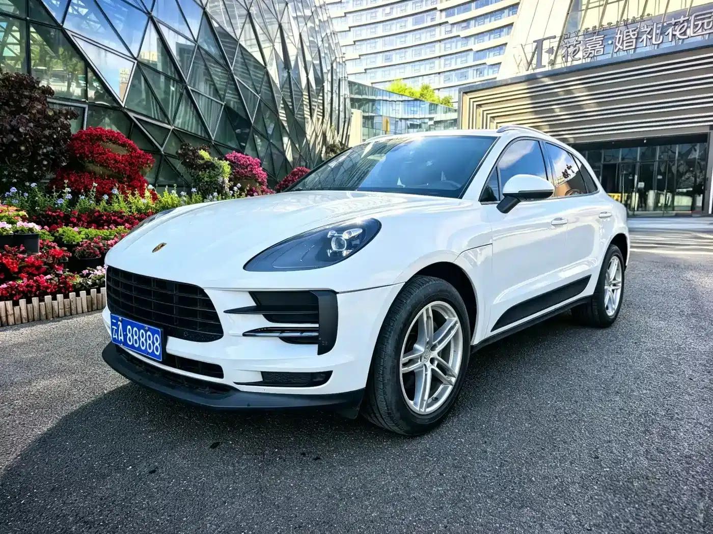 2018 Macan 2.0T — миниатюра 1