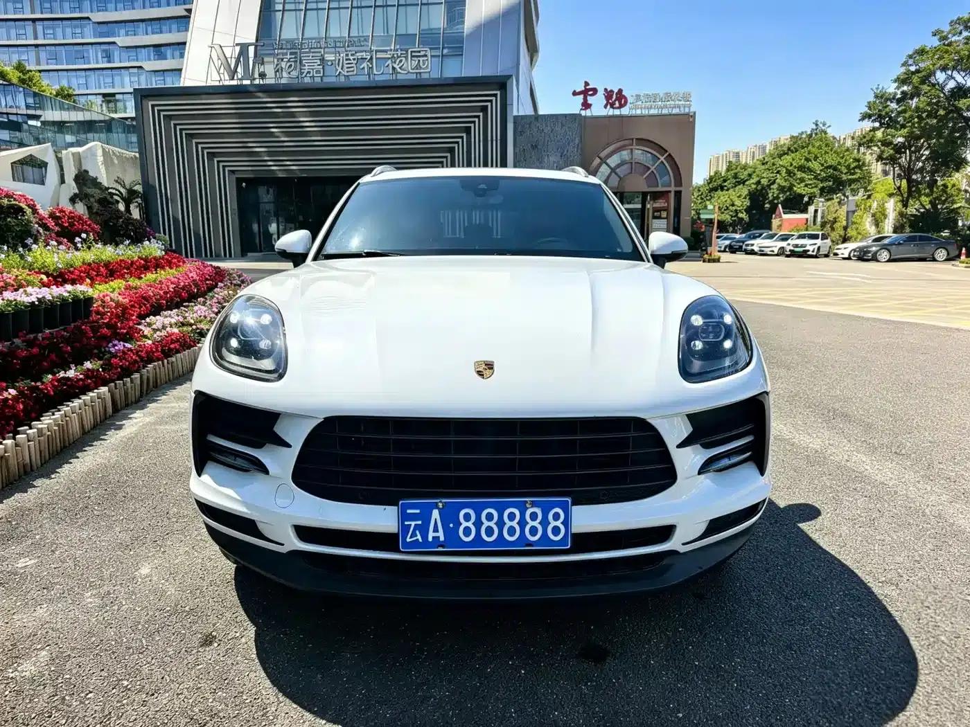 2018 Macan 2.0T — миниатюра 2