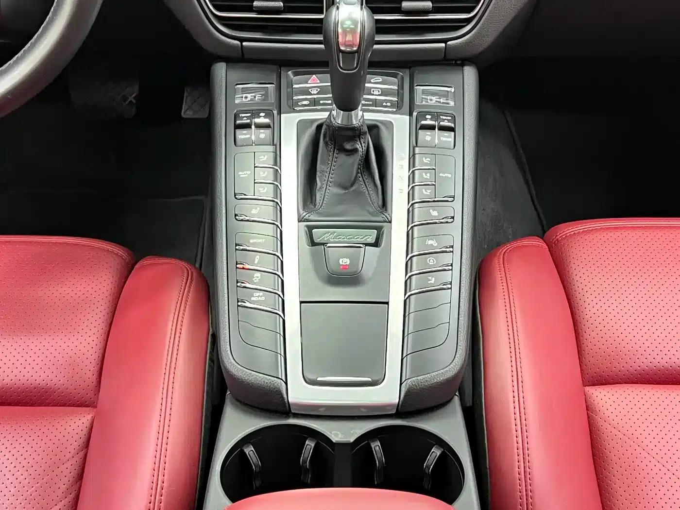 2020 Macan 2.0T — миниатюра 28