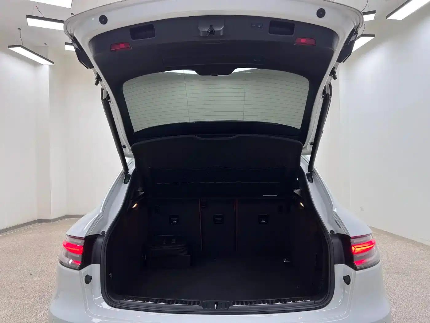 2020 Macan 2.0T — миниатюра 36