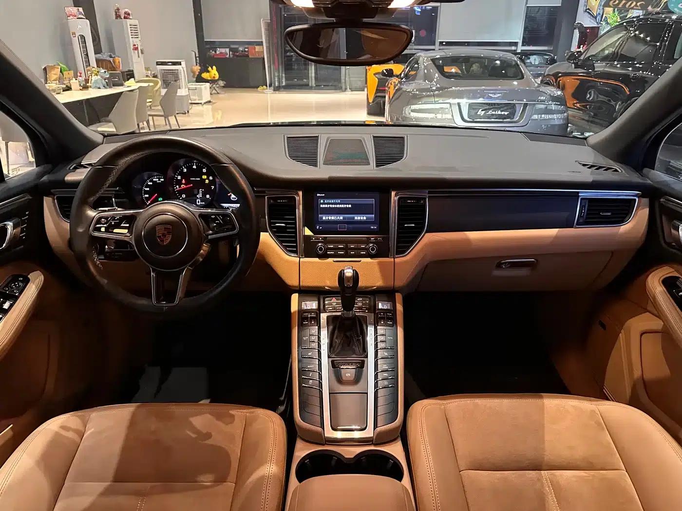 2017 Macan 2.0T — миниатюра 11