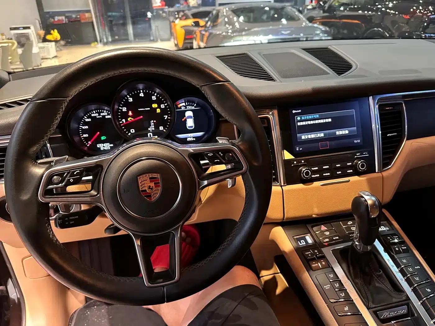 2017 Macan 2.0T — миниатюра 12