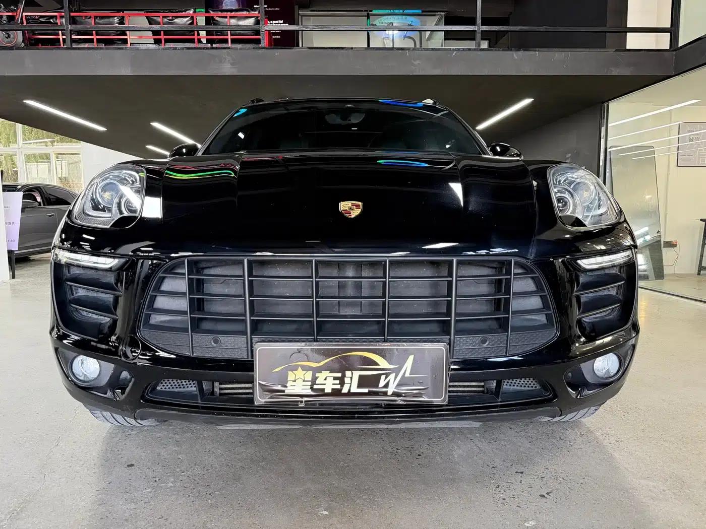 2017 Macan 2.0T — миниатюра 2