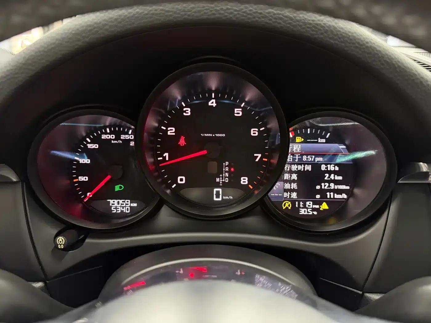 2017 Macan 2.0T — миниатюра 15