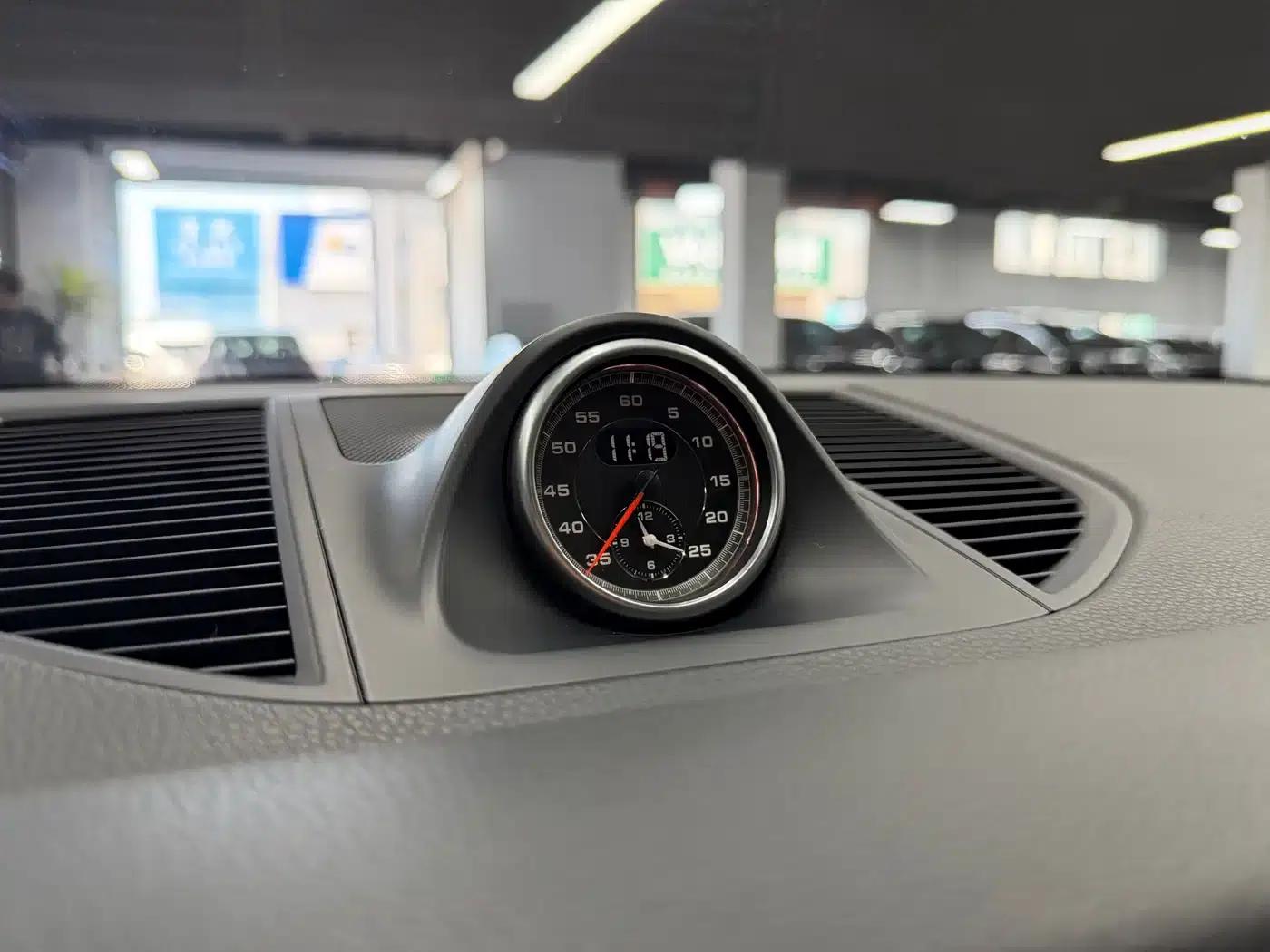 2017 Macan 2.0T — миниатюра 16