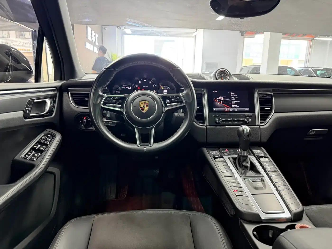 2017 Macan 2.0T — миниатюра 8