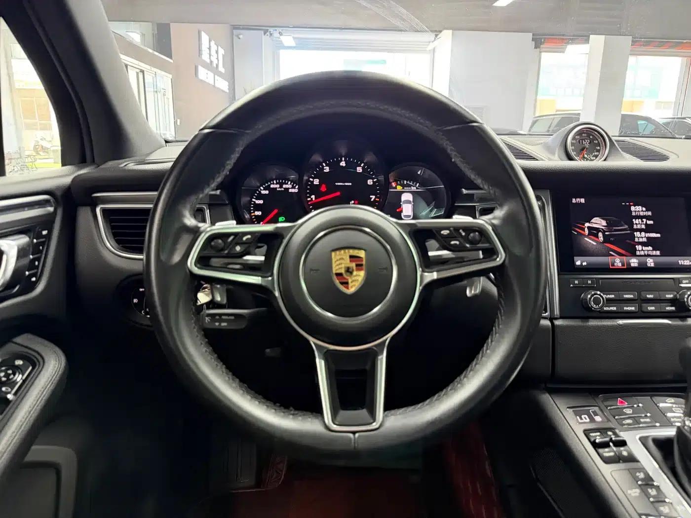 2017 Macan 2.0T — миниатюра 9