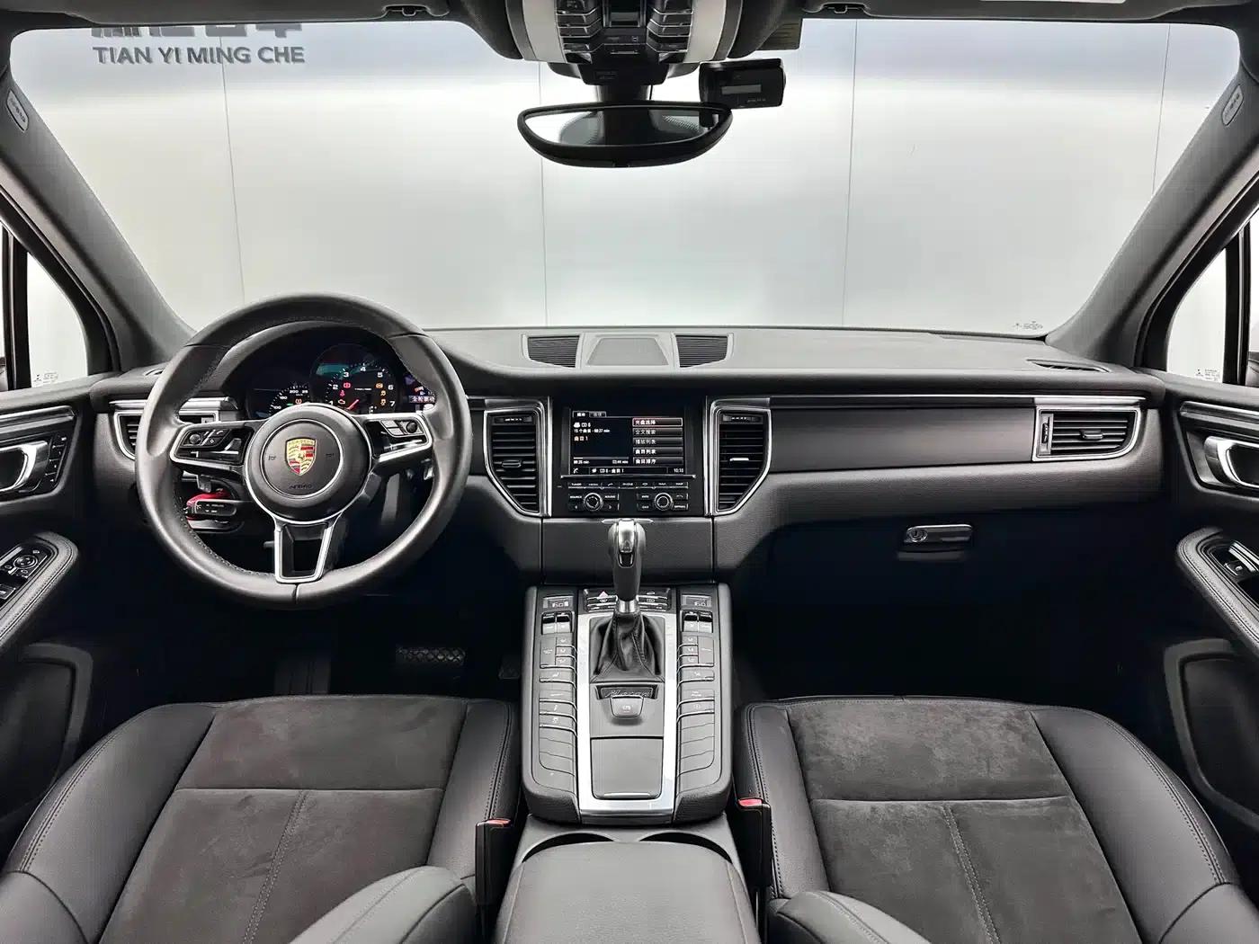 2016 Macan 2.0T — миниатюра 16