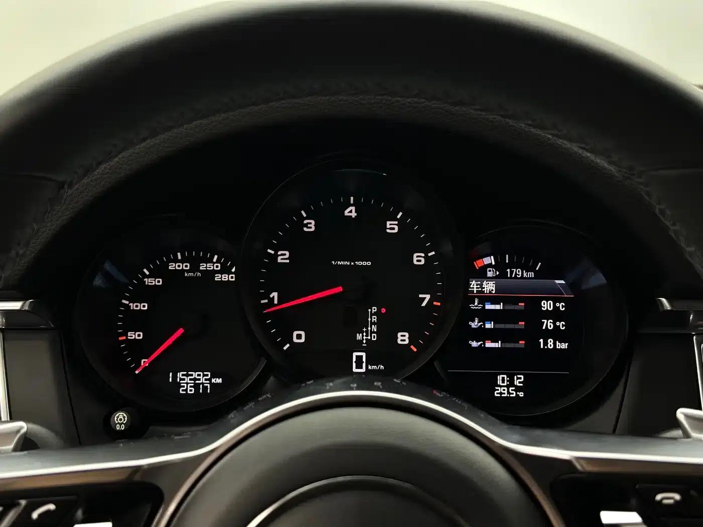 2016 Macan 2.0T — миниатюра 18