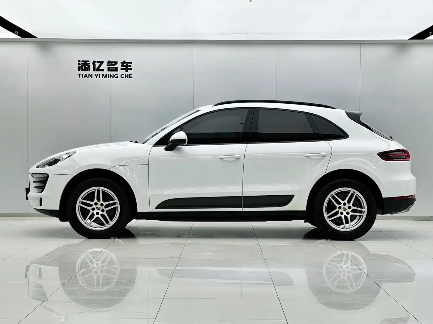 2016 Macan 2.0T — миниатюра 4