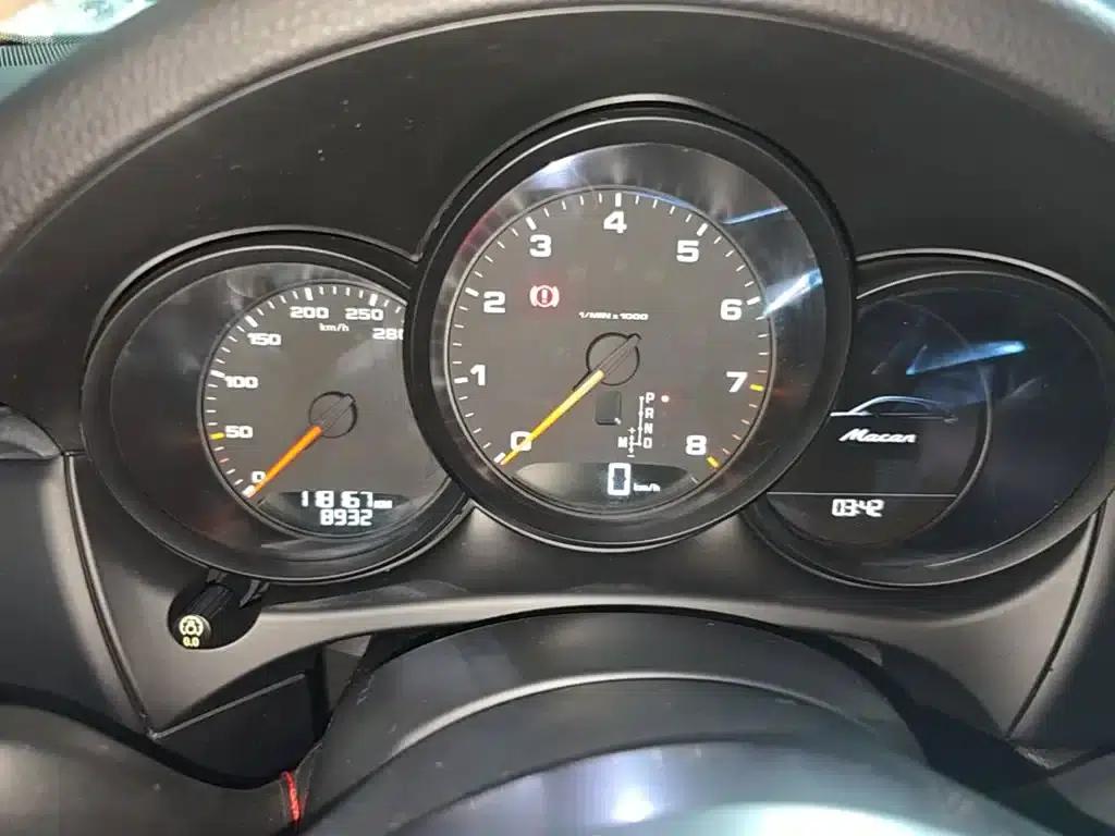 2017 Macan 2.0T — миниатюра 12