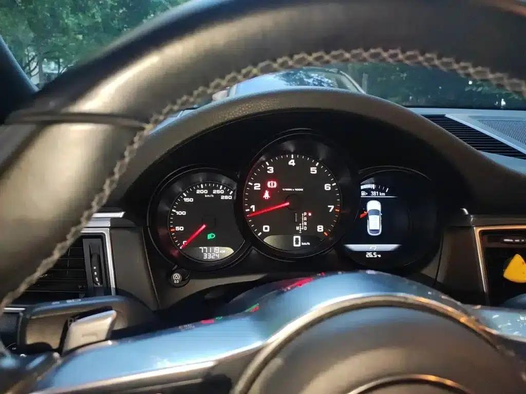 2016 Macan 2.0T — миниатюра 4