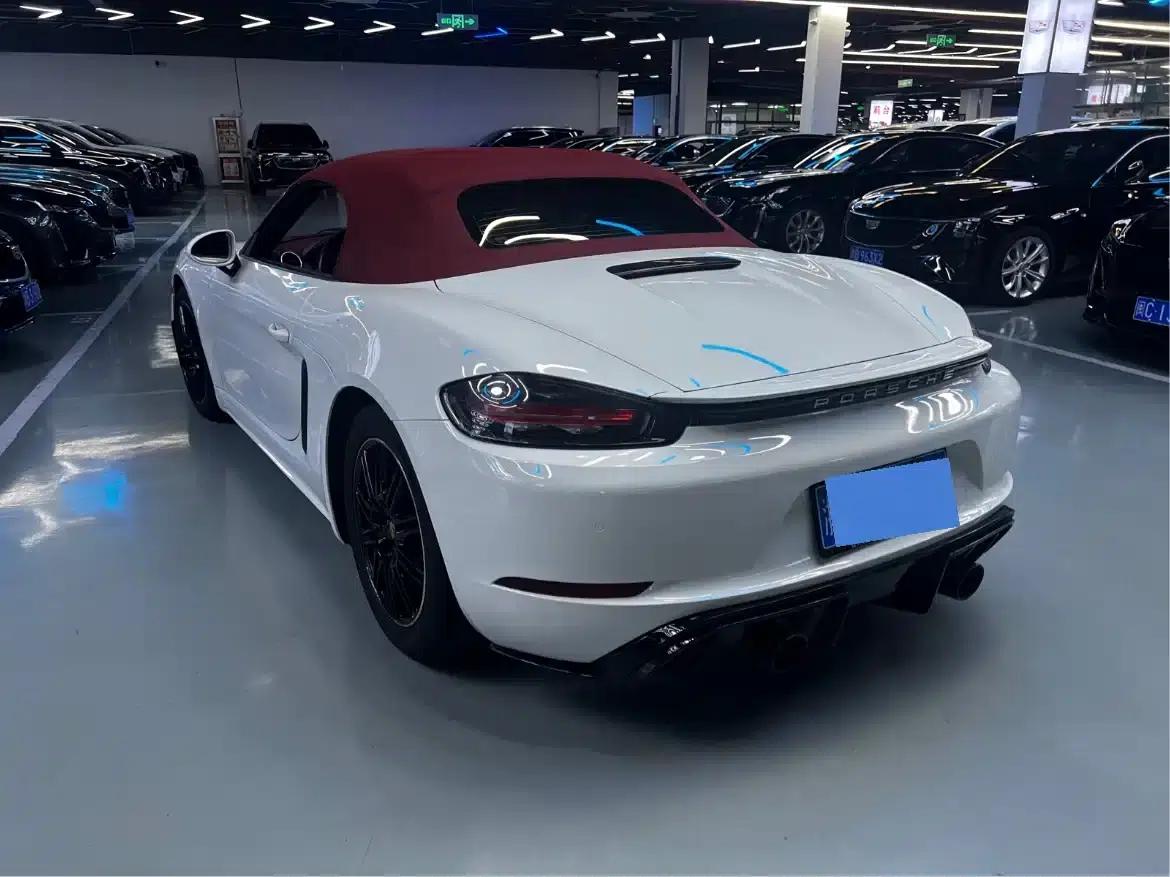 2016 Porsche 718 Boxster 2.0T — миниатюра 9