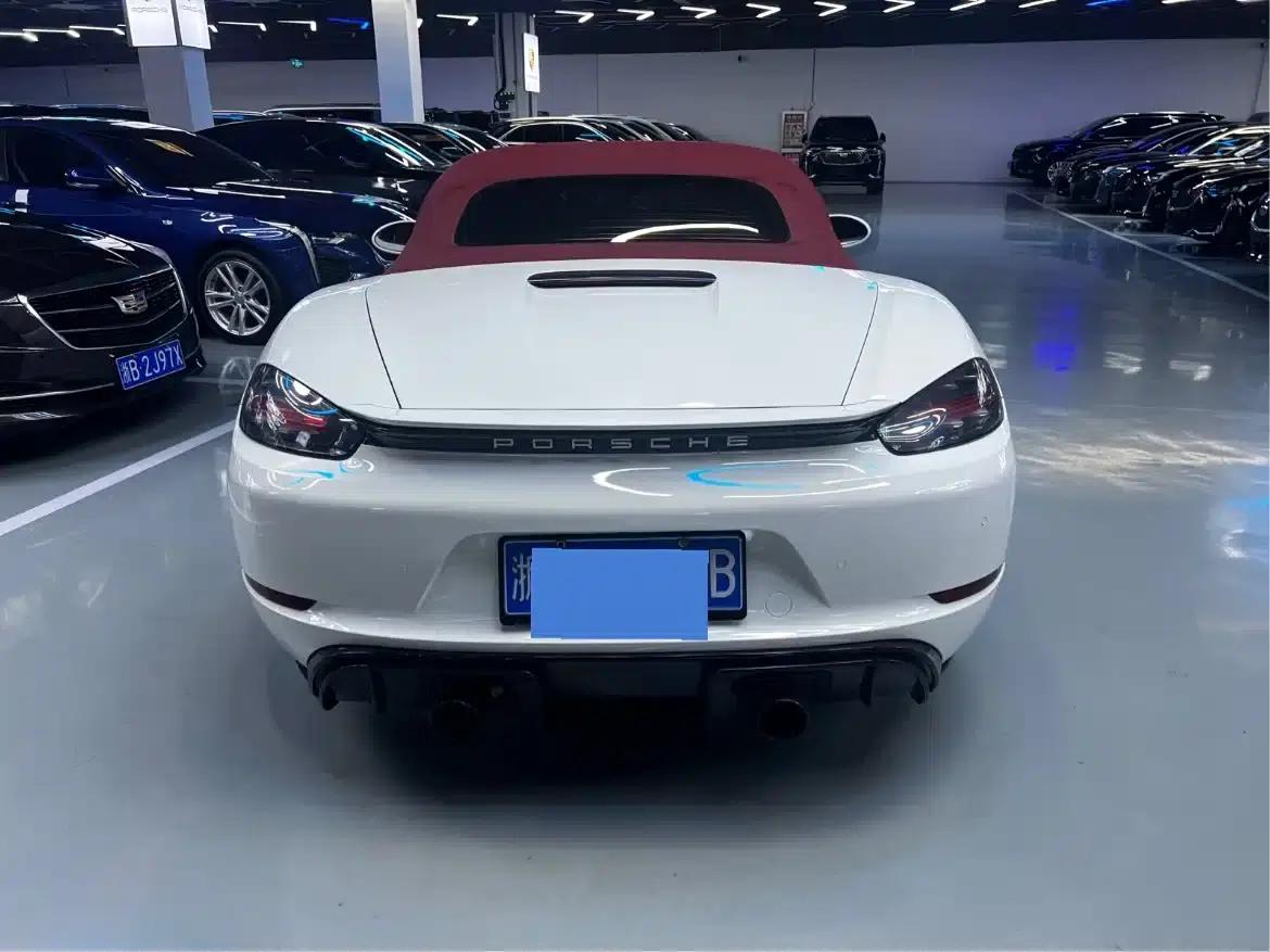 2016 Porsche 718 Boxster 2.0T — миниатюра 10