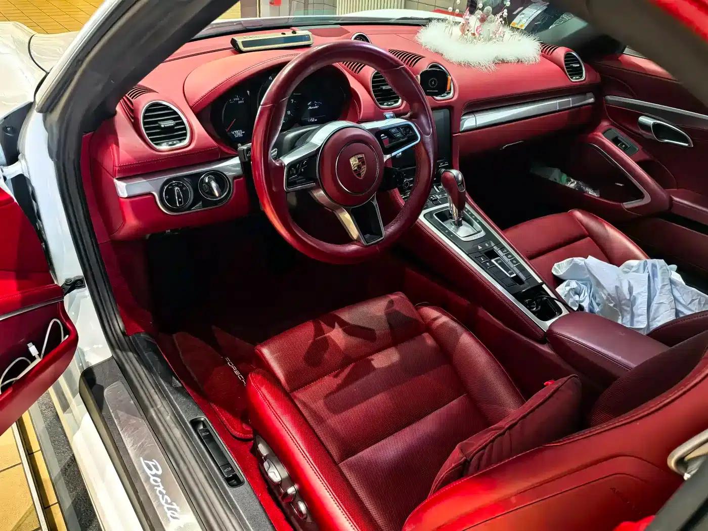 2022 Porsche 718 Boxster 2.0T — миниатюра 4