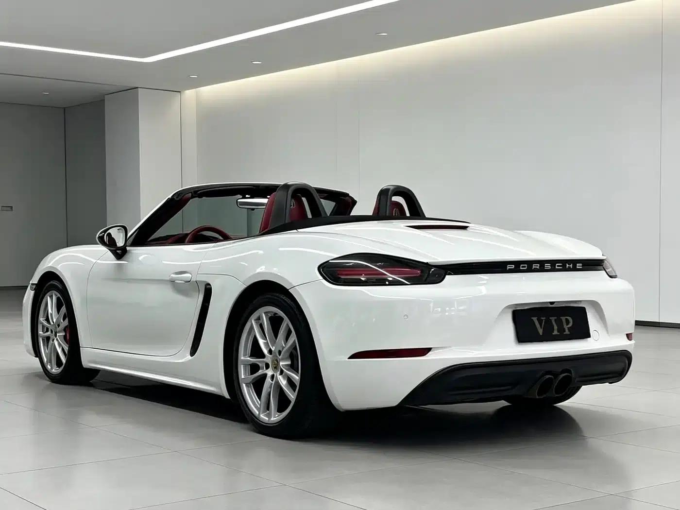 2016 Porsche 718 Boxster 2.0T — миниатюра 9