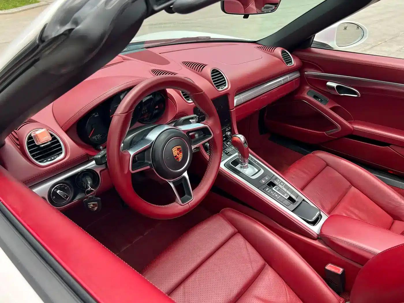 2016 Porsche 718 Boxster 2.0T — миниатюра 12