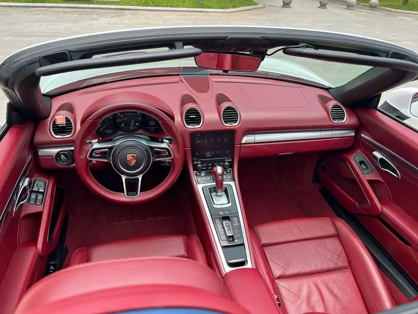 2016 Porsche 718 Boxster 2.0T — миниатюра 4